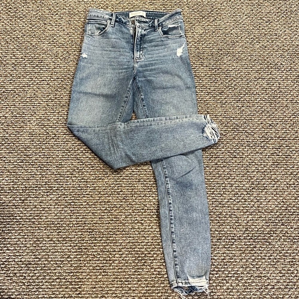 Abercrombie & Fitch The Super Skinny Ankle High Rise Jeans 26